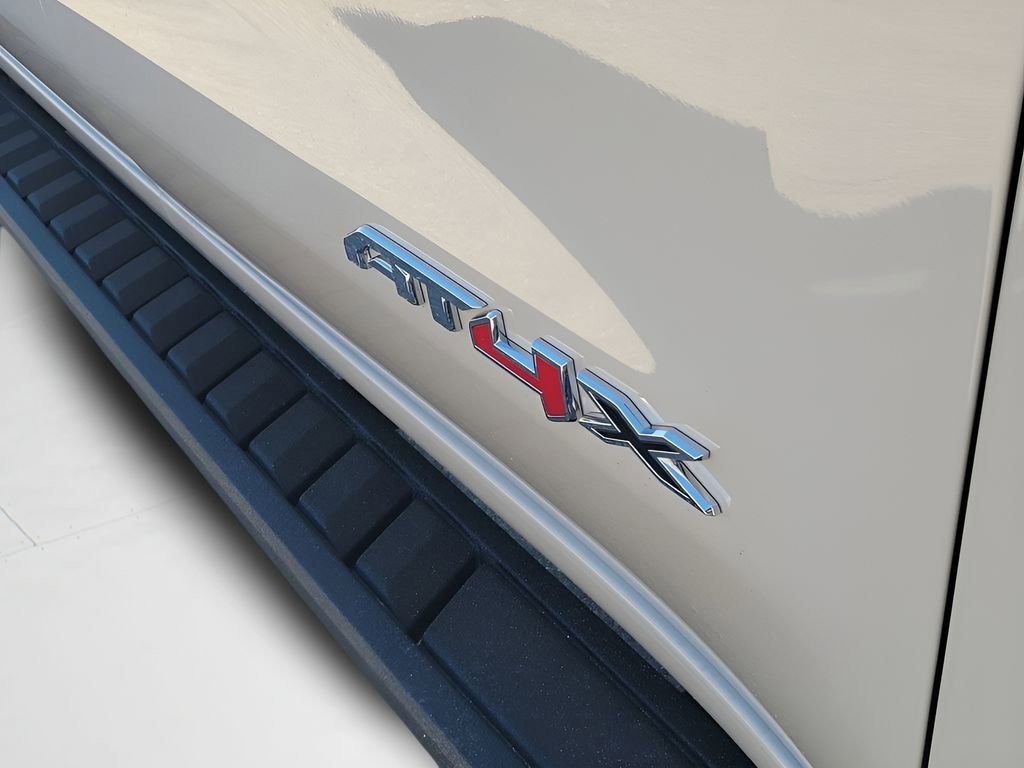 2026 GMC Sierra 1500 AT4X - Photo 42