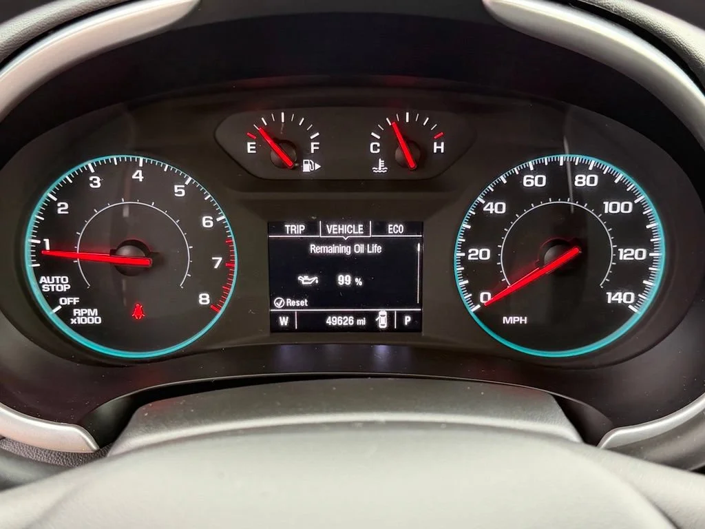 Used 2025 Sterling Gray Metallic Chevrolet 1LT image 22