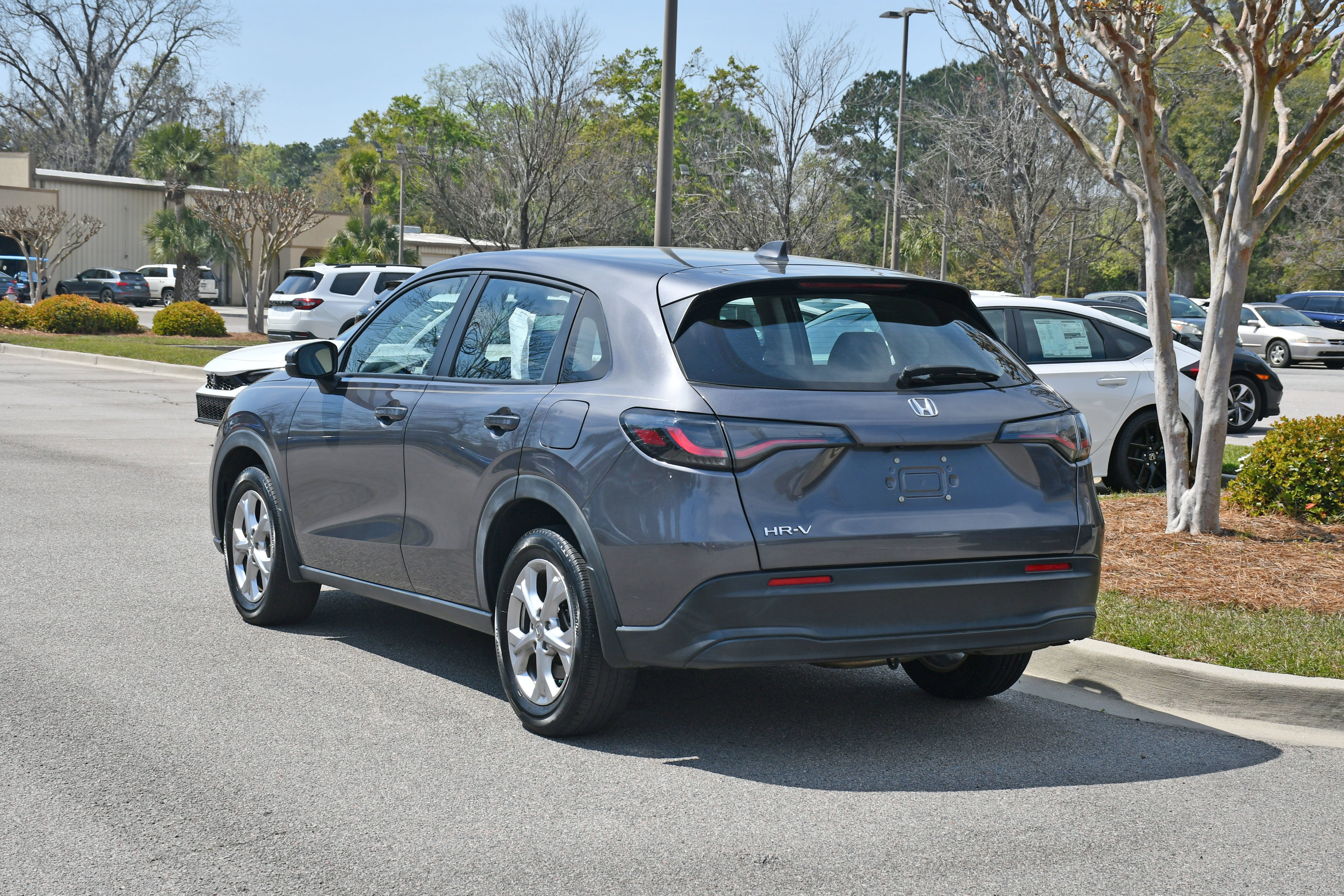 Used 2024  Honda LX image 3