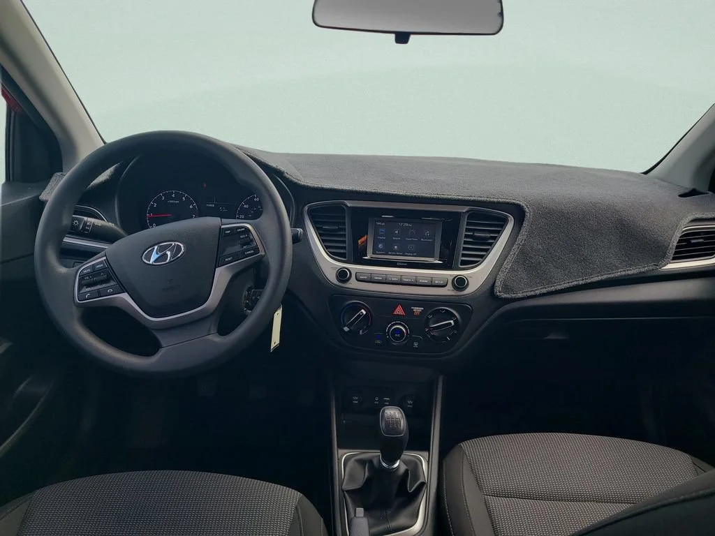 Used 2019 Red Hyundai SE image 11