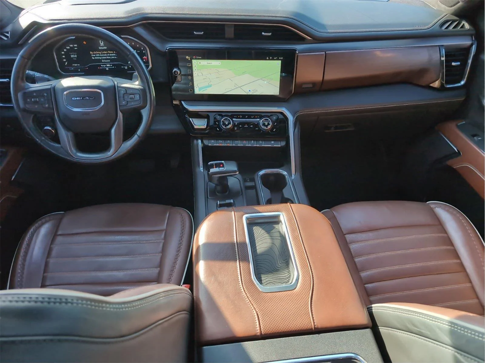 Used 2022 Onyx Black GMC Denali Ultimate image 31