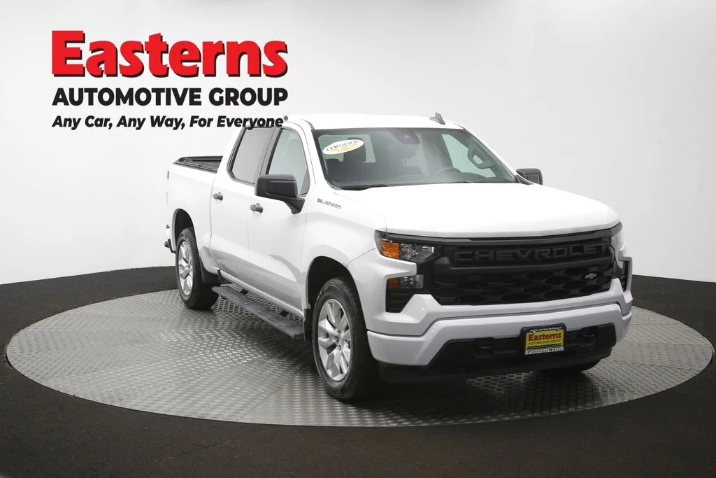 Used 2023 White Chevrolet Custom image 51