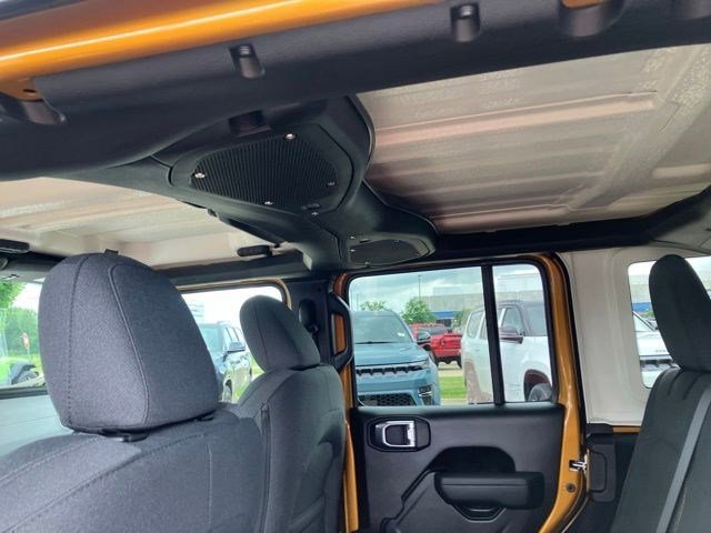 New 2026 Goldilocks Exterior Paint Jeep Sport S image 24
