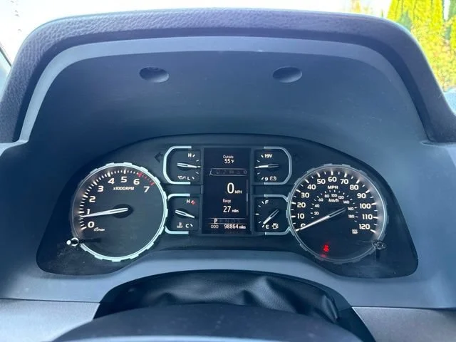 Used 2018 Midnight Black Metallic Toyota SR5 image 25