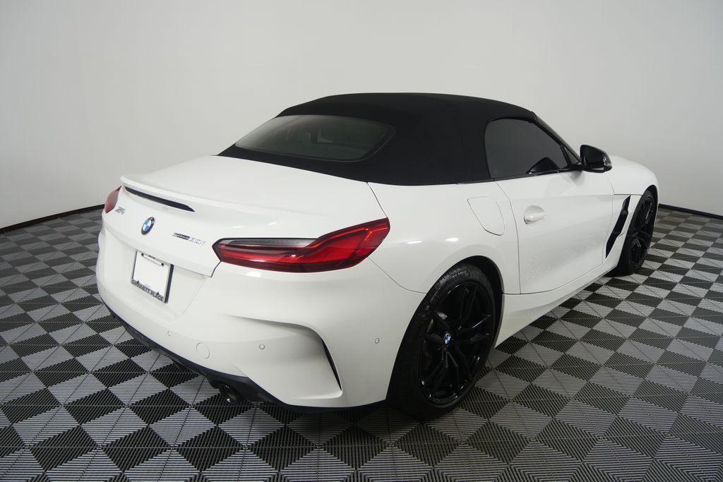 Used 2023 Not Available BMW sDrive30i image 5
