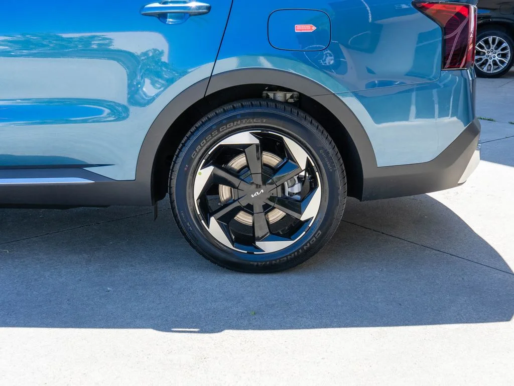New 2026 Mineral Blue Kia EX image 30