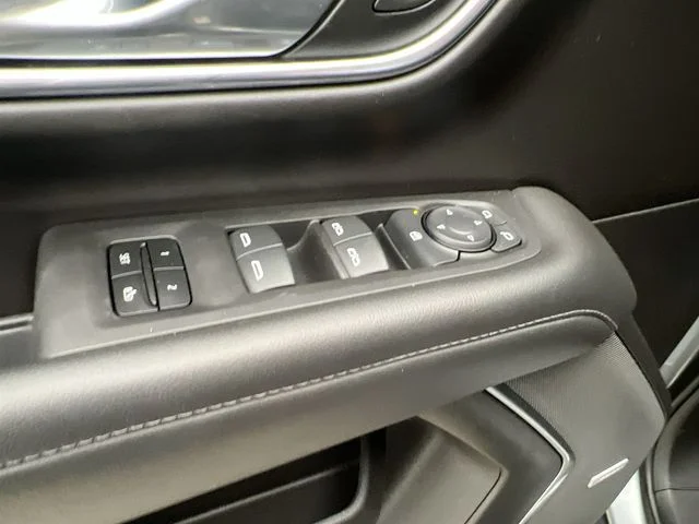 Used 2023 Gray Chevrolet LT image 23