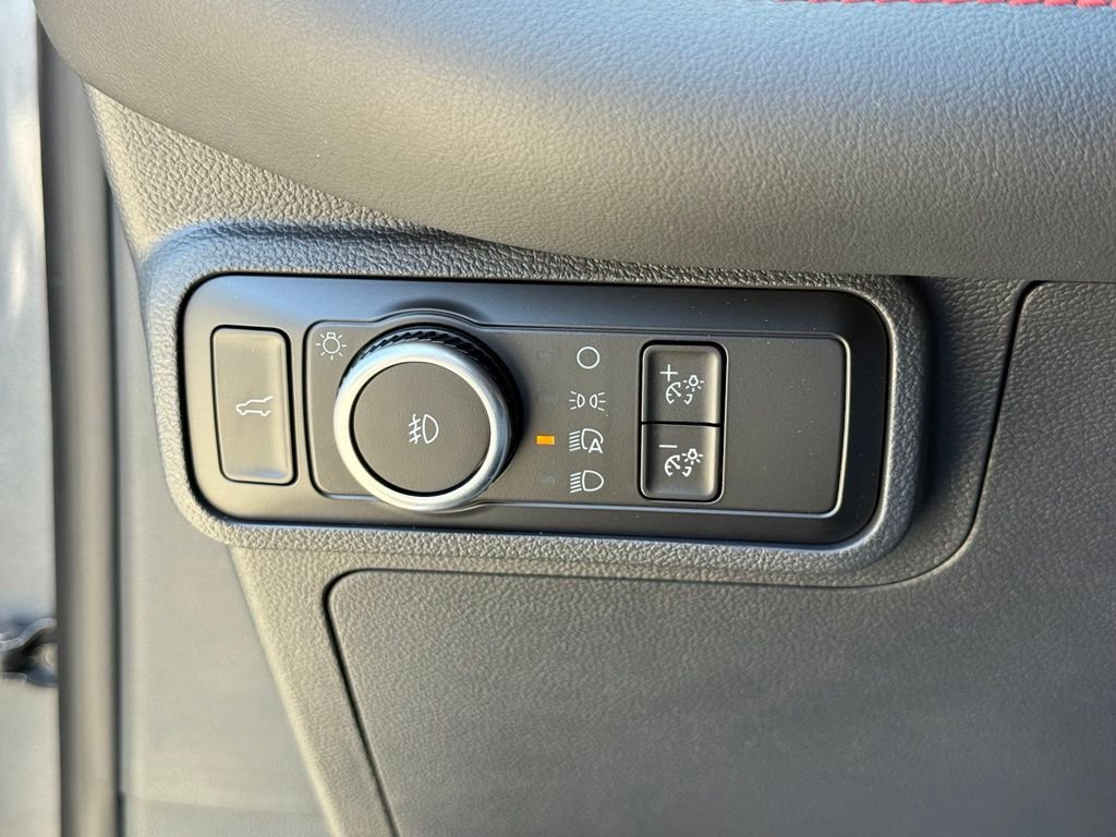 New 2026 Carbonized Gray Metallic Ford ST-Line image 13