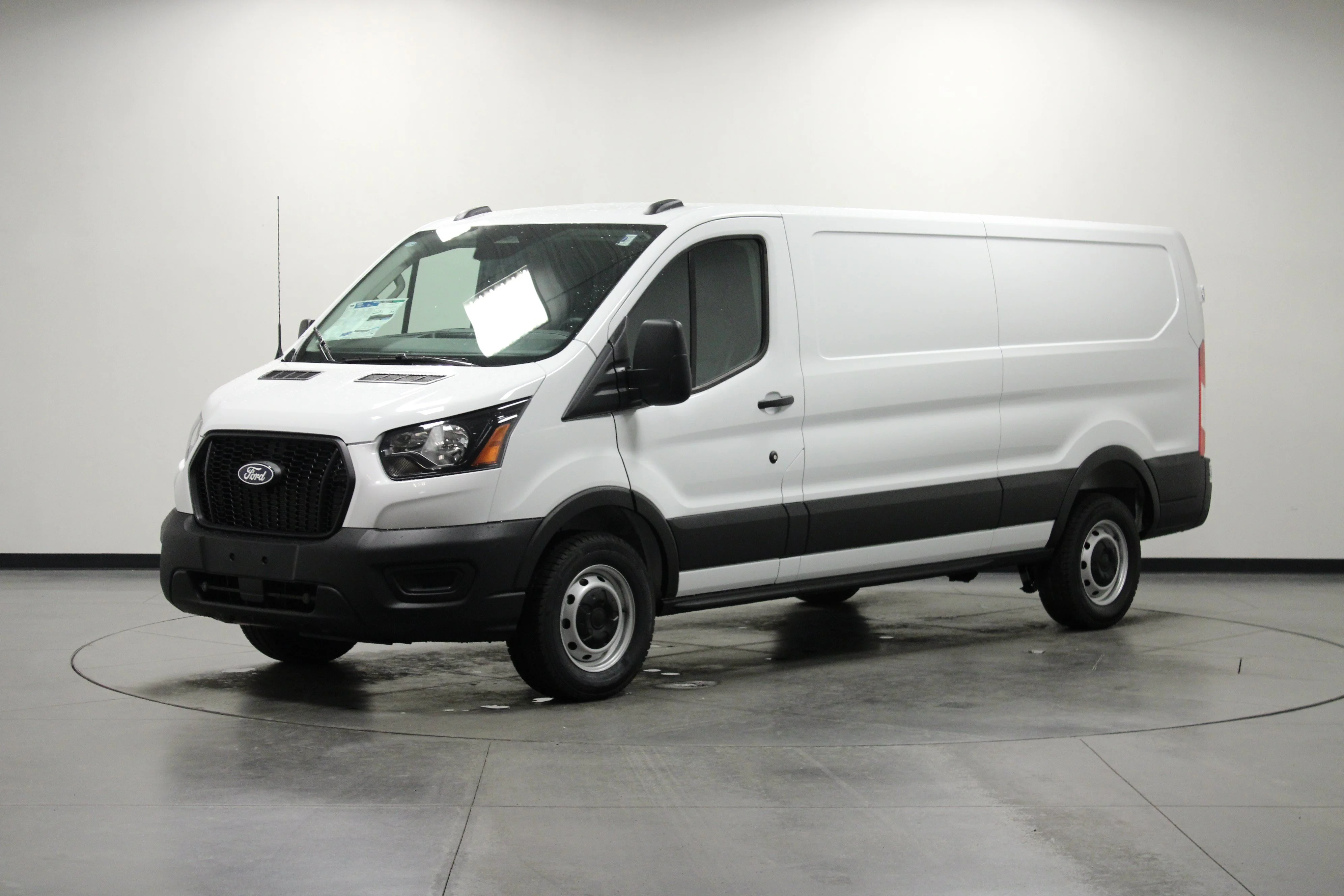 New 2026 Oxford White Ford Cargo Van image 8