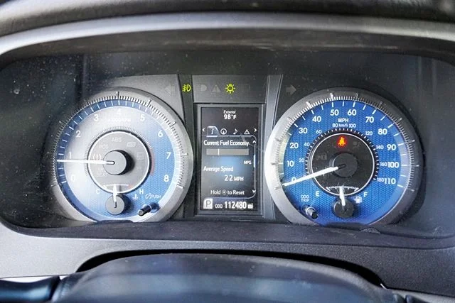 Used 2015 White Toyota XLE image 32