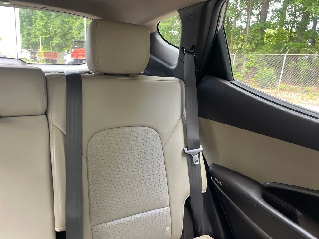 Used 2014 Brown Hyundai Base image 12