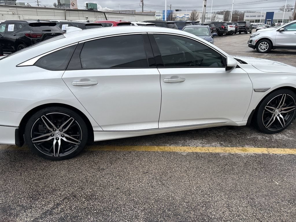 Used 2021  Honda Touring image 8