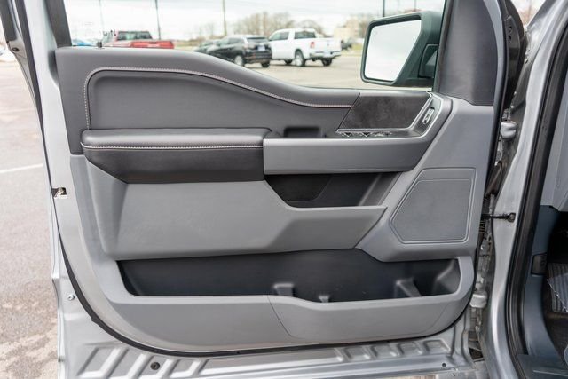 Used 2025 Iconic Silver Metallic Ford XLT image 16