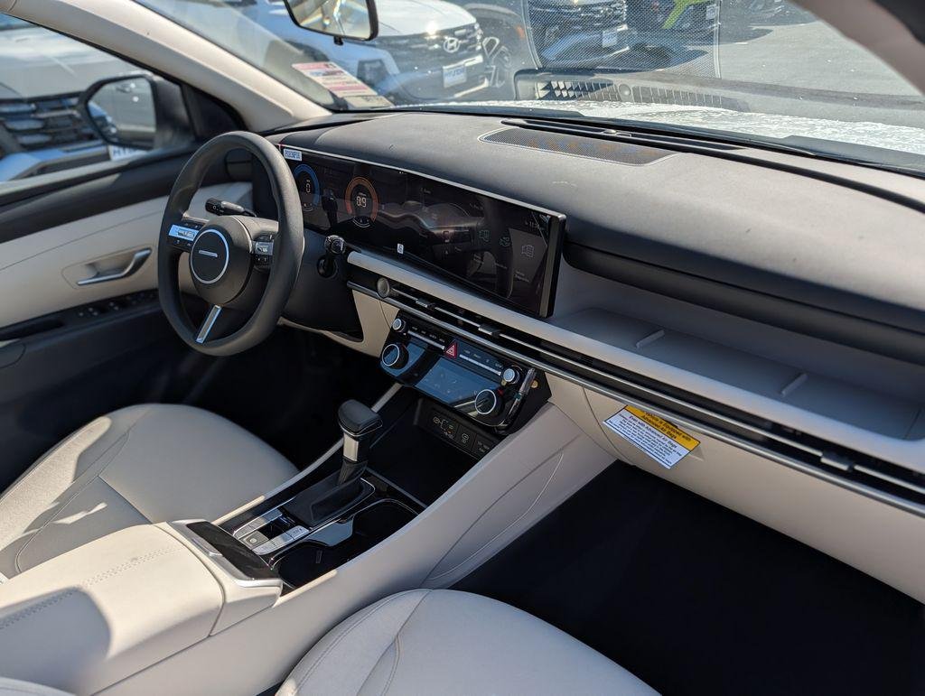 New 2026 White Hyundai SEL FWD image 9