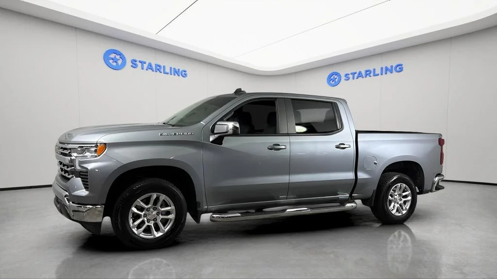 Used 2024 Sterling Gray Metallic Chevrolet LT image 3