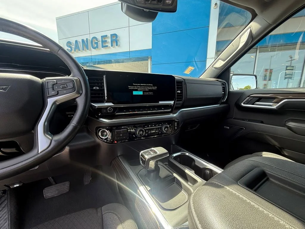 Used 2022 Glacier Blue Metallic Chevrolet RST image 23