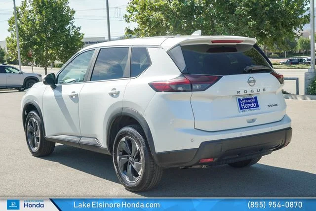 Used 2024 White Pearl Nissan SV image 11