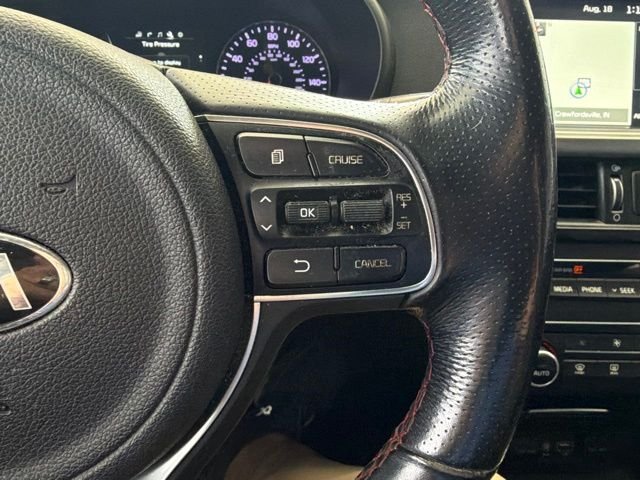 Used 2016 White Kia SX image 29