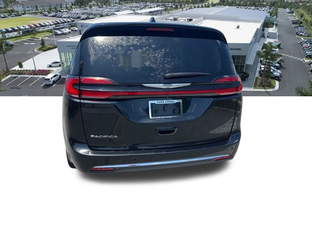 Certified Used 2023 Black Chrysler Touring L image 21