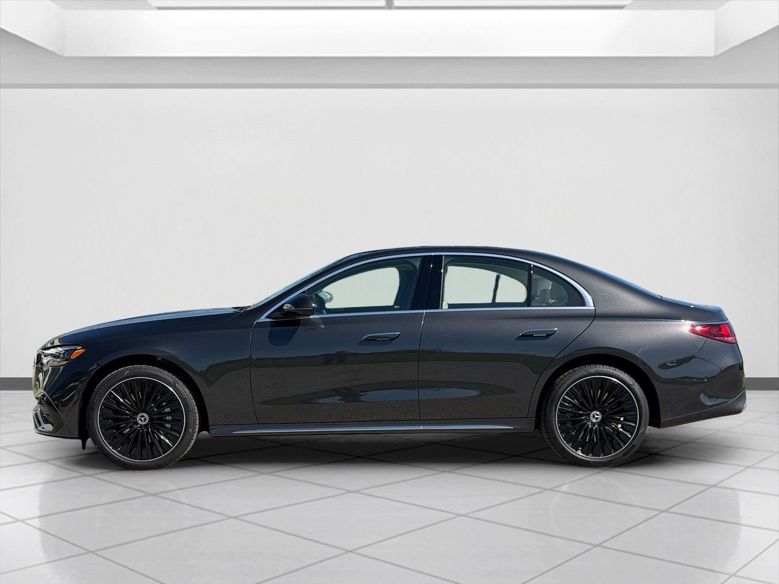 New 2026 Graphite Grey Metallic Mercedes-Benz E 450 image 5