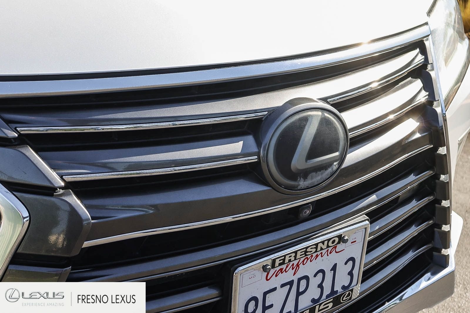 Used 2018 White Lexus 570 image 11