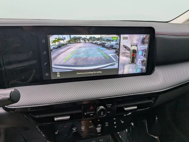 New 2026 Aspen White TriCoat Nissan SR image 18