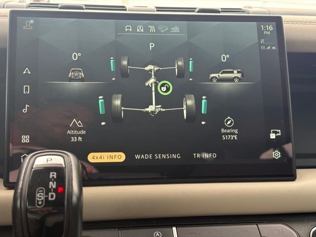 Used 2022 Gray Land Rover X-Dynamic HSE image 15