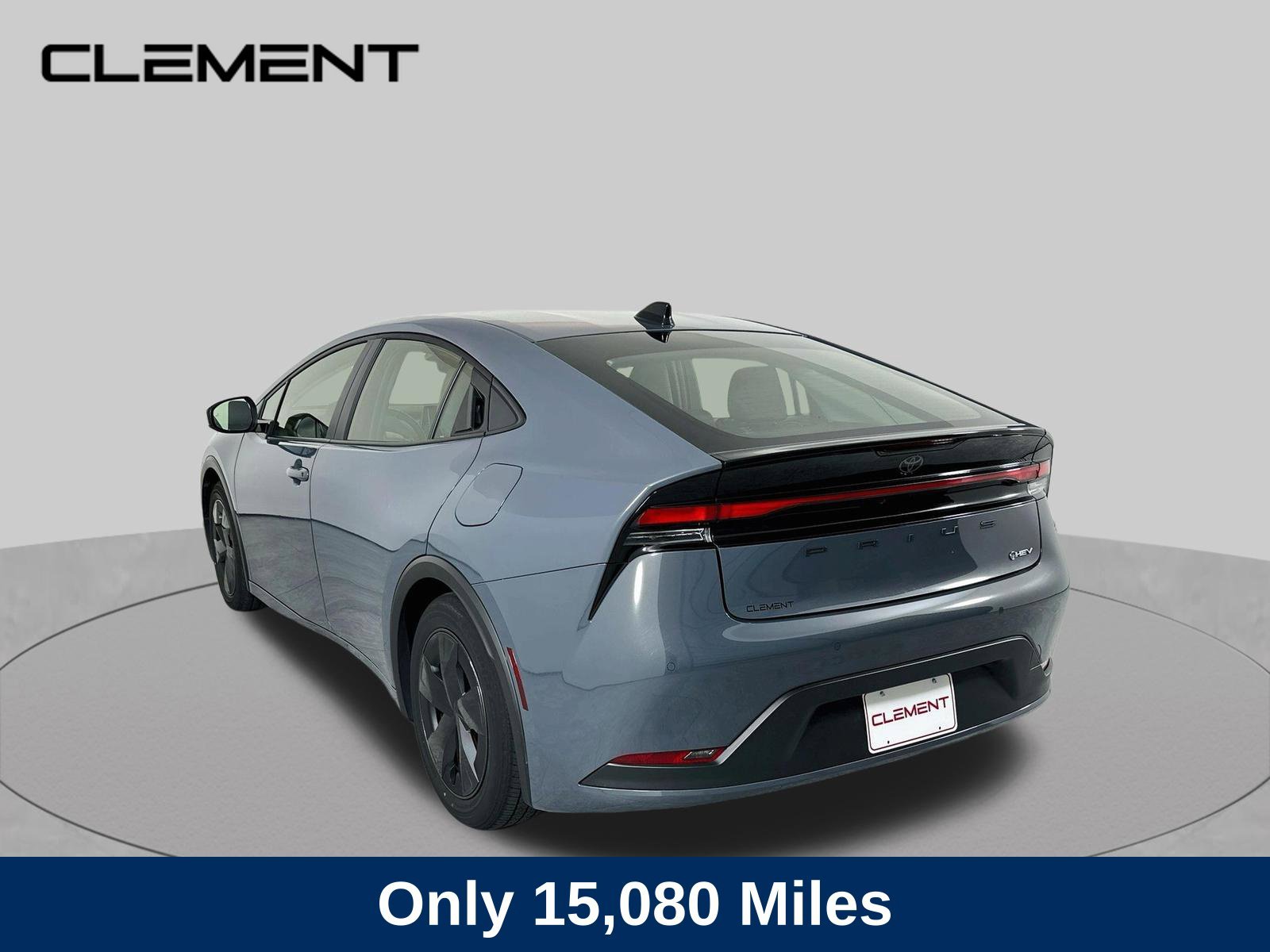 2026 Toyota Prius LE - Photo 8