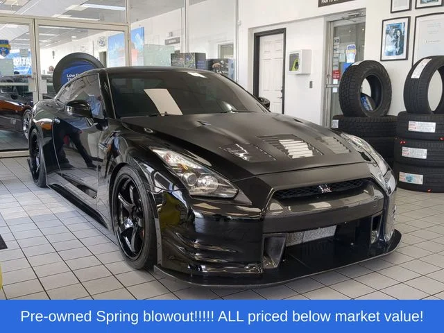 Used 2009 Black Nissan Premium image 12