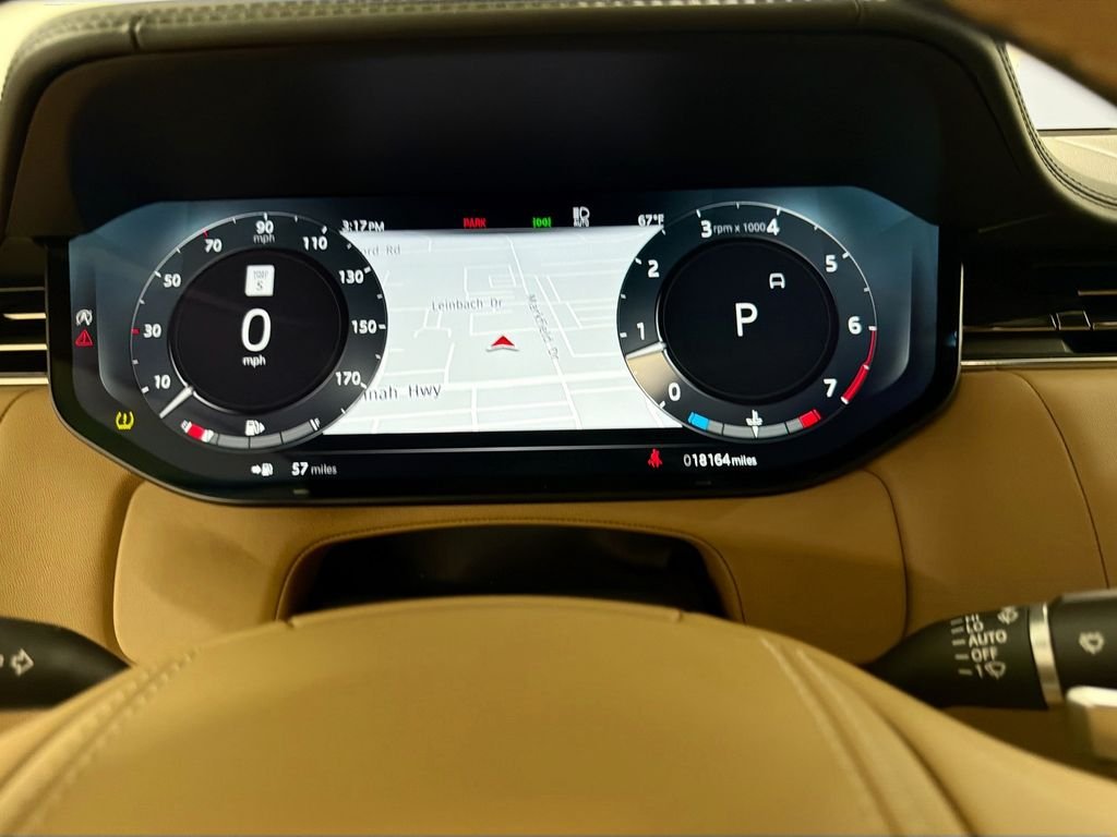 Used 2023  Land Rover Autobiography image 13