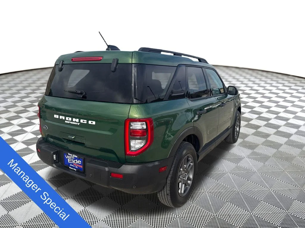 Used 2025 Green Ford Big Bend image 6