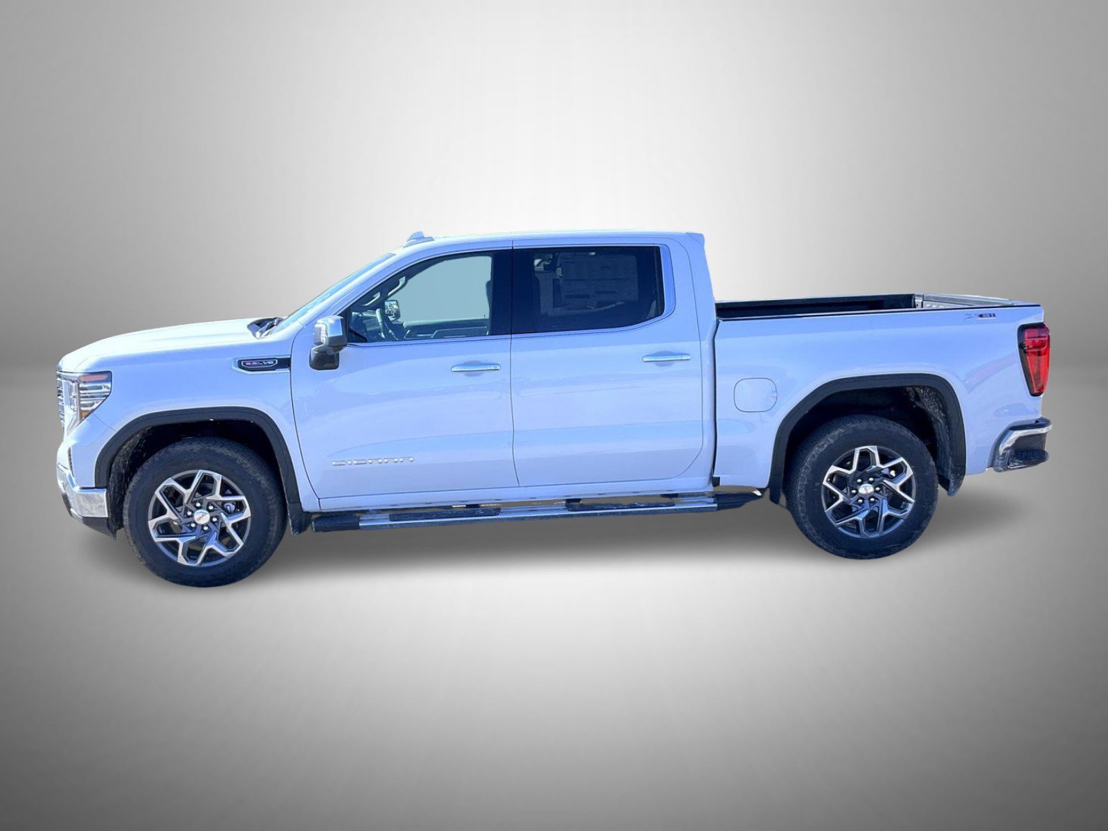 2026 GMC Sierra 1500 SLT - Photo 8