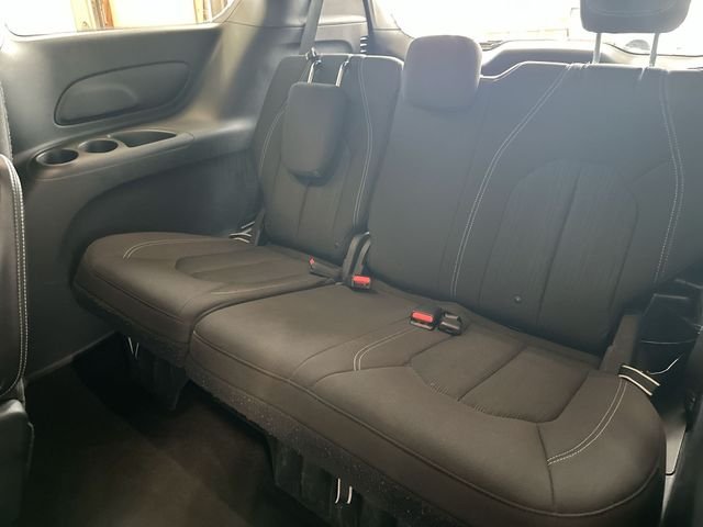 Used 2018 Brown Chrysler Touring Plus image 27