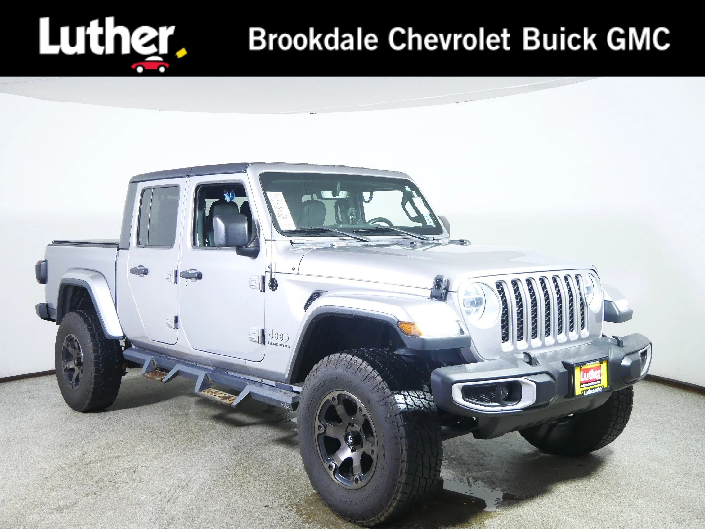 2020 Jeep Gladiator Overland's photo