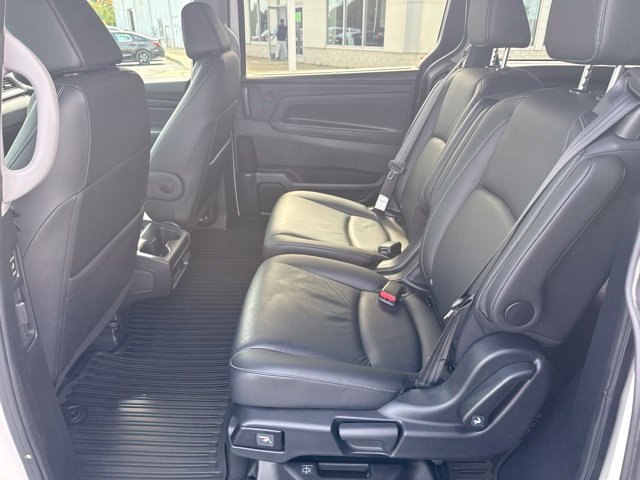 Used 2024 Silver Honda EX-L image 13