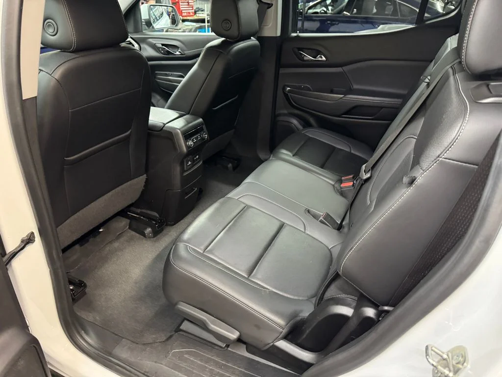 Used 2023 White GMC SLT image 16