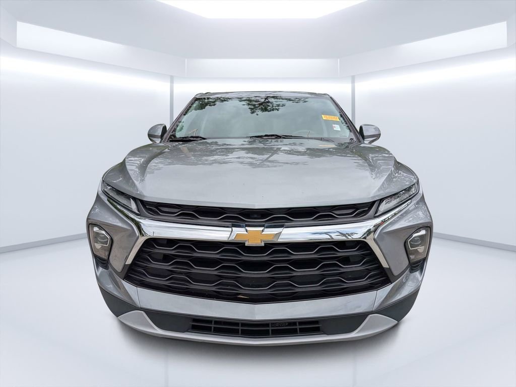 Used 2023 Gray Chevrolet LT image 8