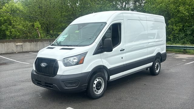 New 2026 Oxford White Ford Base image 3