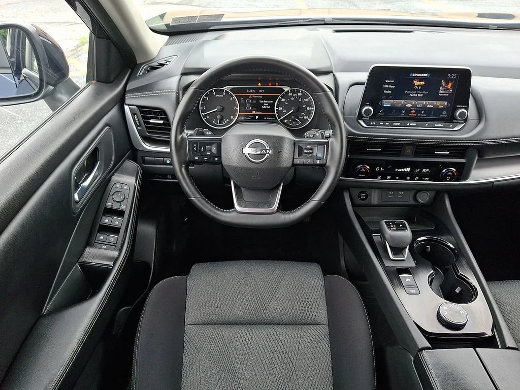 Used 2025 Blue Nissan SV image 11
