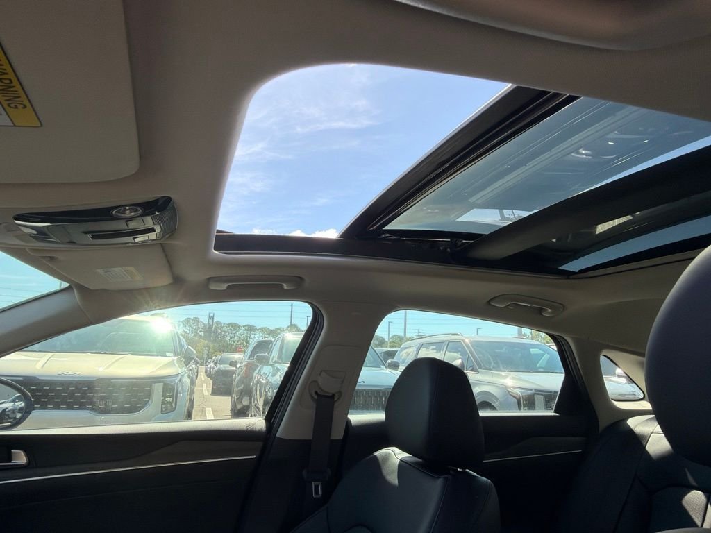 Certified Used 2025 Blue Kia EX image 20