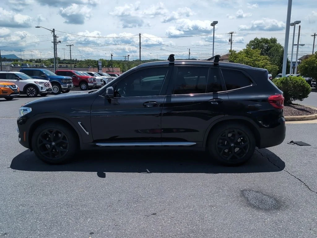 Used 2020 Black BMW xDrive30i image 8