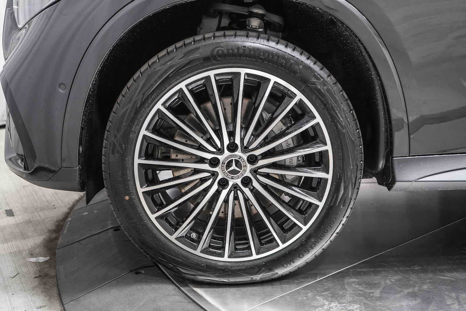 New 2026 Graphite Grey Metallic Mercedes-Benz GLC 300 image 14