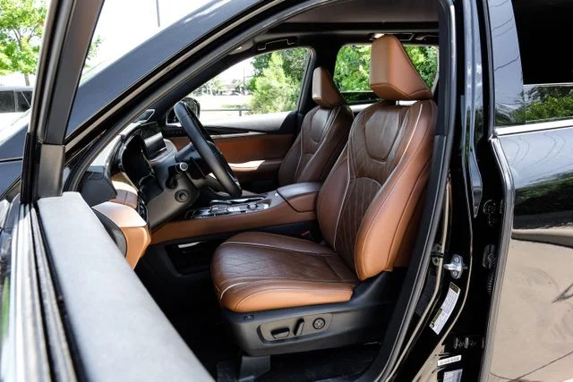 Used 2022 Black INFINITI Autograph image 44