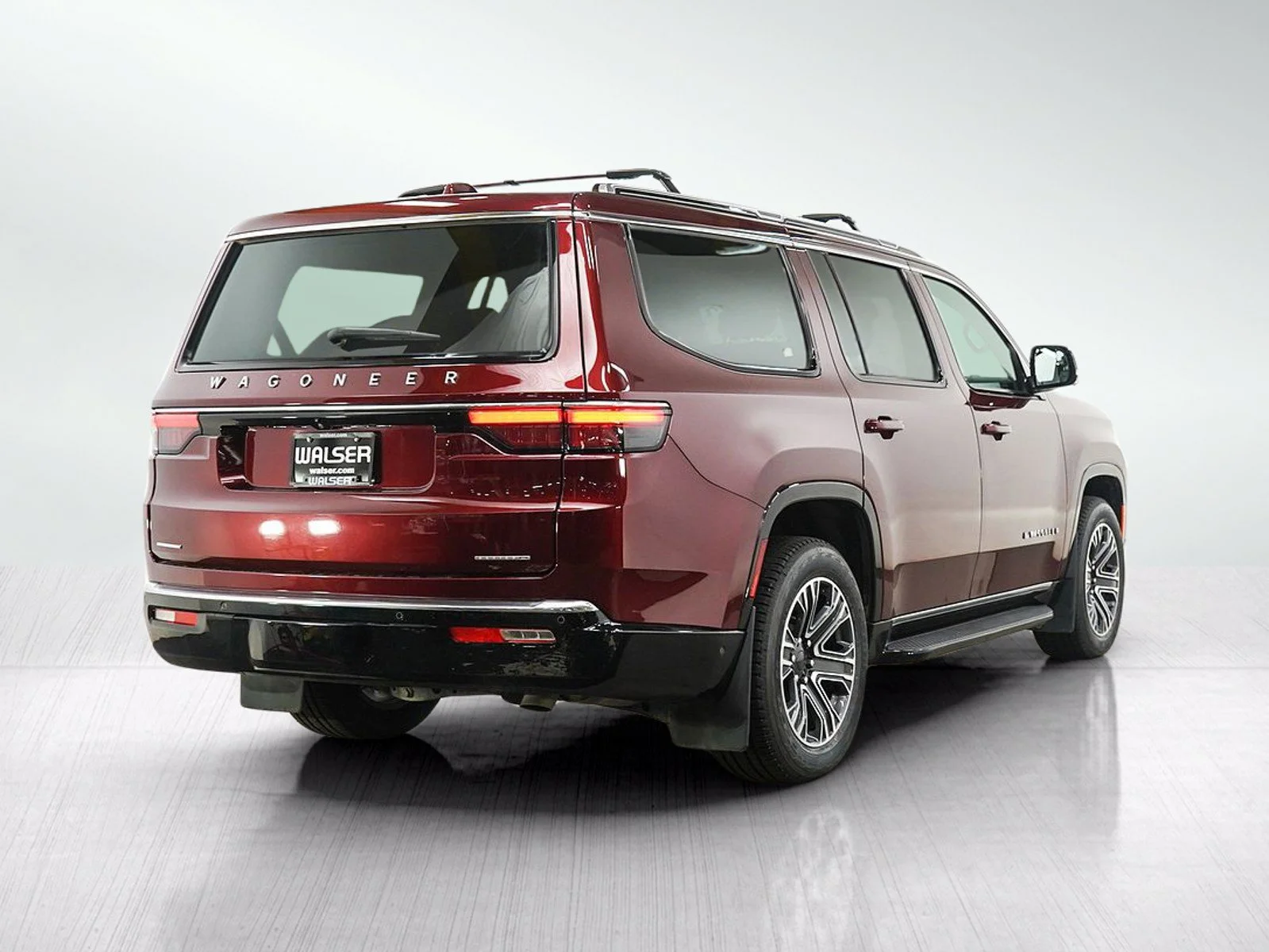 Used 2022 Velvet Red Pearlcoat Jeep Series III image 5