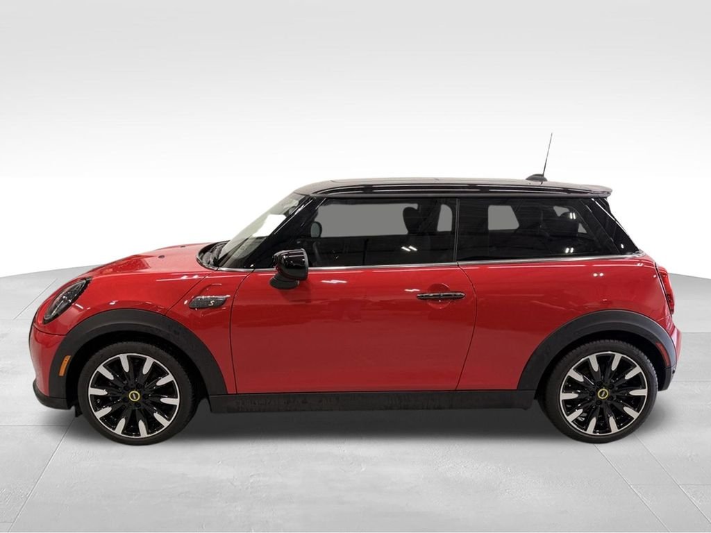 Certified 2024 MINI Hardtop 2 Door SE with VIN WMW13DJ06R2V87594 for sale in Golden Valley, Minnesota