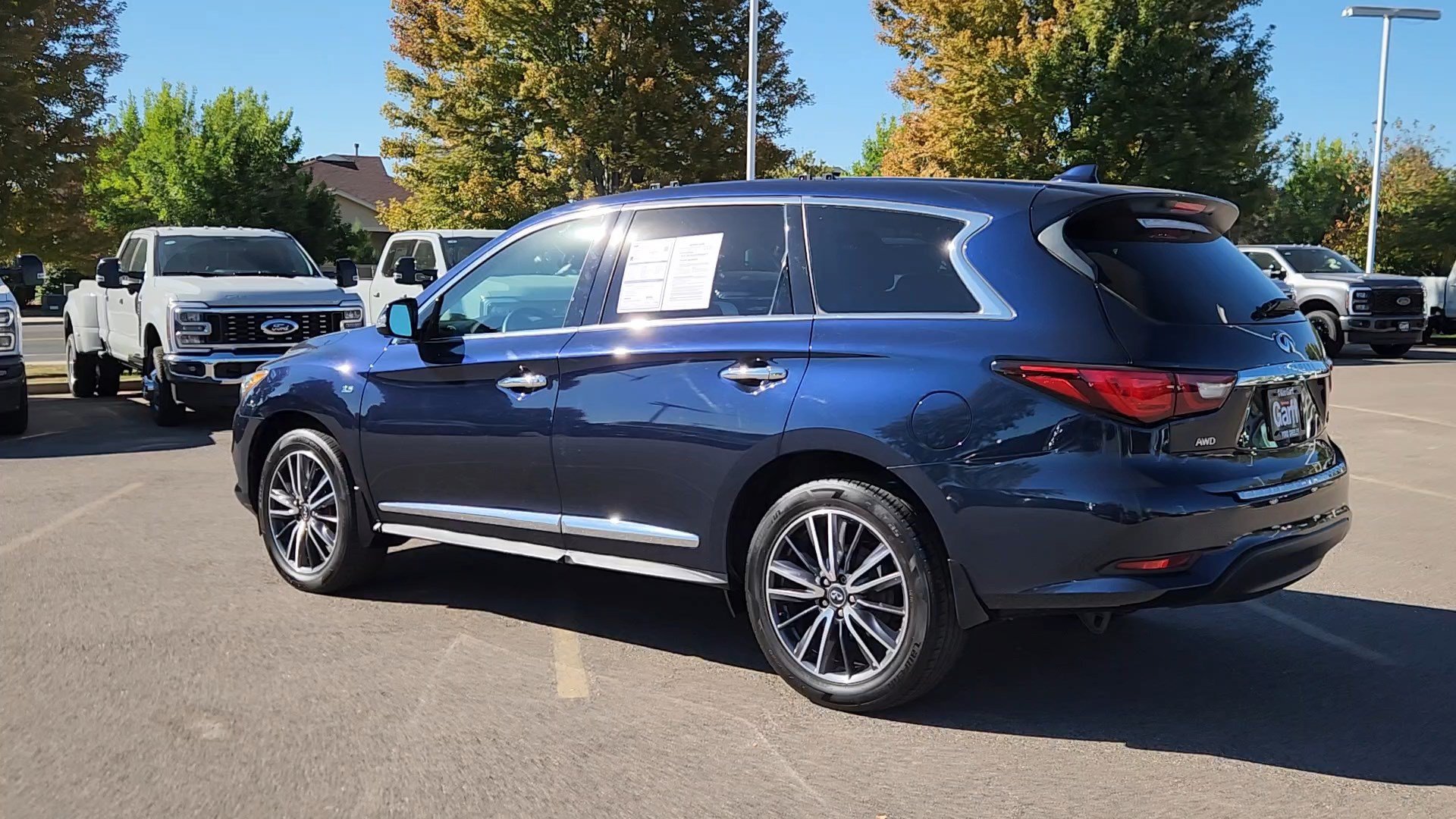 Used 2020 Hermosa Blue INFINITI LUXE image 19