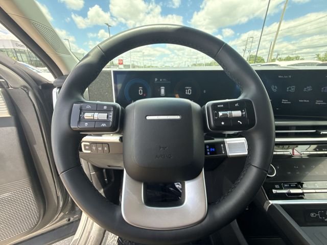Used 2025 Gray Hyundai SEL image 14