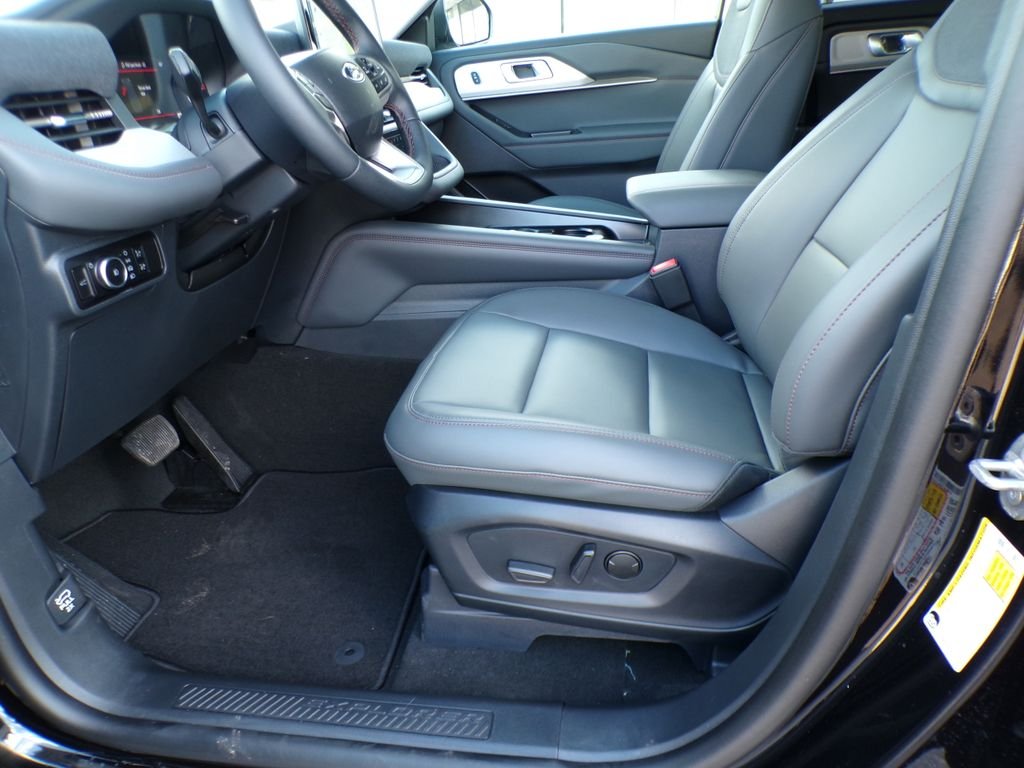 New 2026 Agate Black Metallic Ford Active image 14