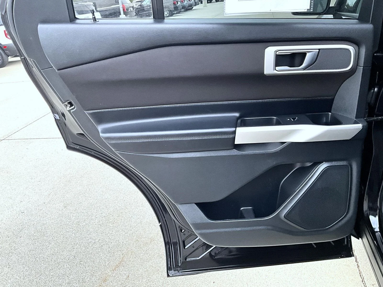 Used 2020 Black Ford XLT image 23