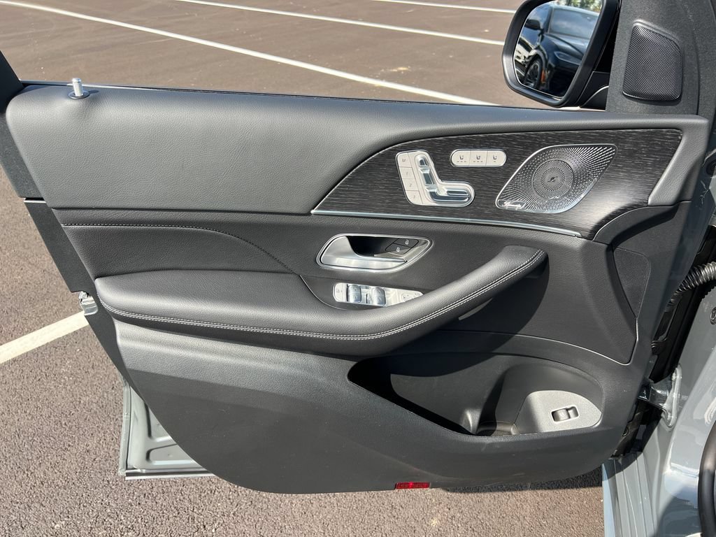 New 2026 MANUFAKTUR Silicon Grey Mercedes-Benz GLE350 image 48